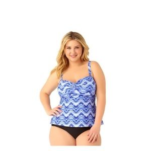 FLASH SALE!🔥 Catalina Swimwear halter top